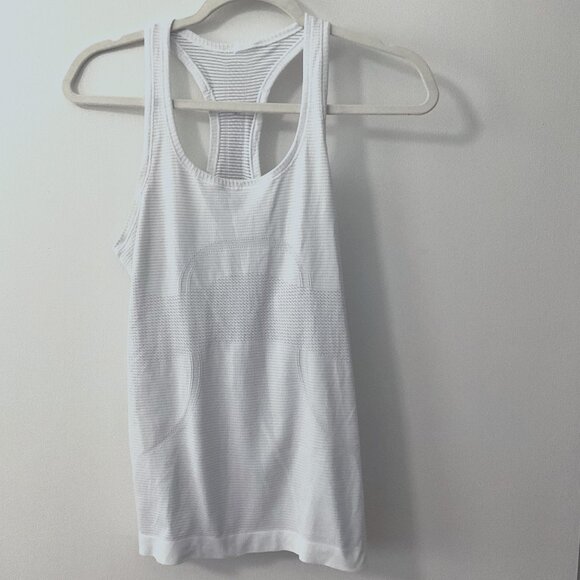 New Lululemon Size 4 Swiftly Tech White Racerback Tank Top Shirt Run Sz 4 - Picture 1 of 2